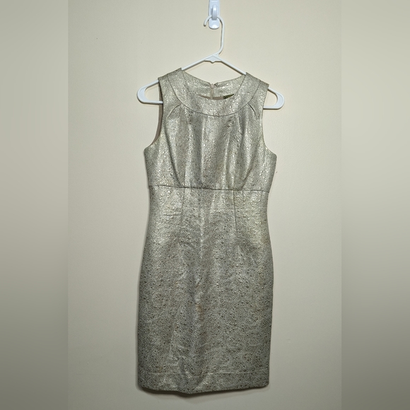 Taylor Petite gold sleeveless dress, size 2P - Picture 1 of 2